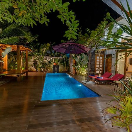 Maneh Villa Langkawi - Private Pool Пантай Ченанг Екстериор снимка