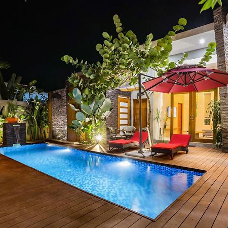 Maneh Villa Langkawi - Private Pool Пантай Ченанг Екстериор снимка