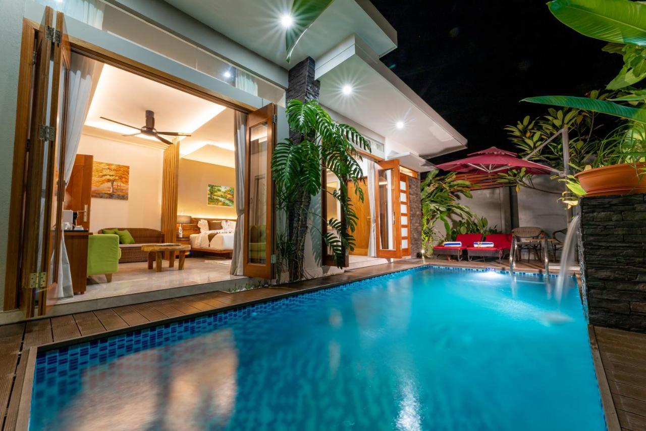 Maneh Villa Langkawi - Private Pool Пантай Ченанг Екстериор снимка
