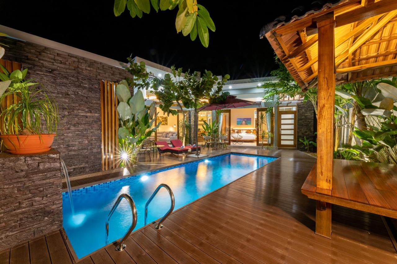Maneh Villa Langkawi - Private Pool Пантай Ченанг Екстериор снимка