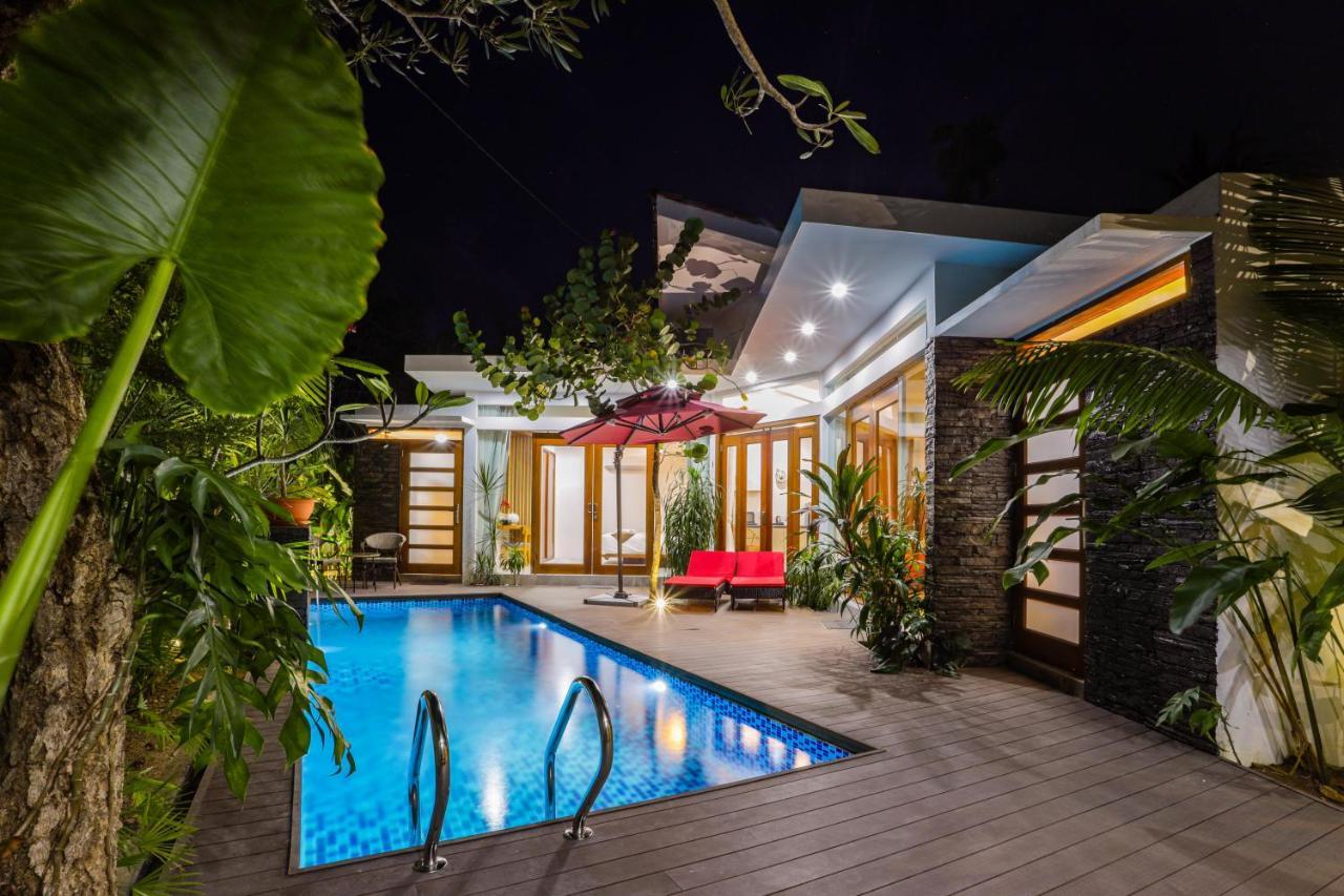 Maneh Villa Langkawi - Private Pool Пантай Ченанг Екстериор снимка