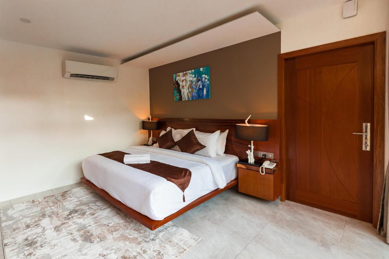Maneh Villa Langkawi - Private Pool Пантай Ченанг Екстериор снимка