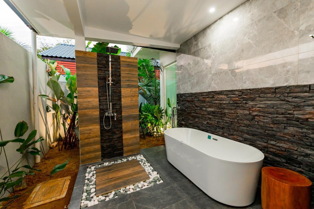 Maneh Villa Langkawi - Private Pool Пантай Ченанг Екстериор снимка