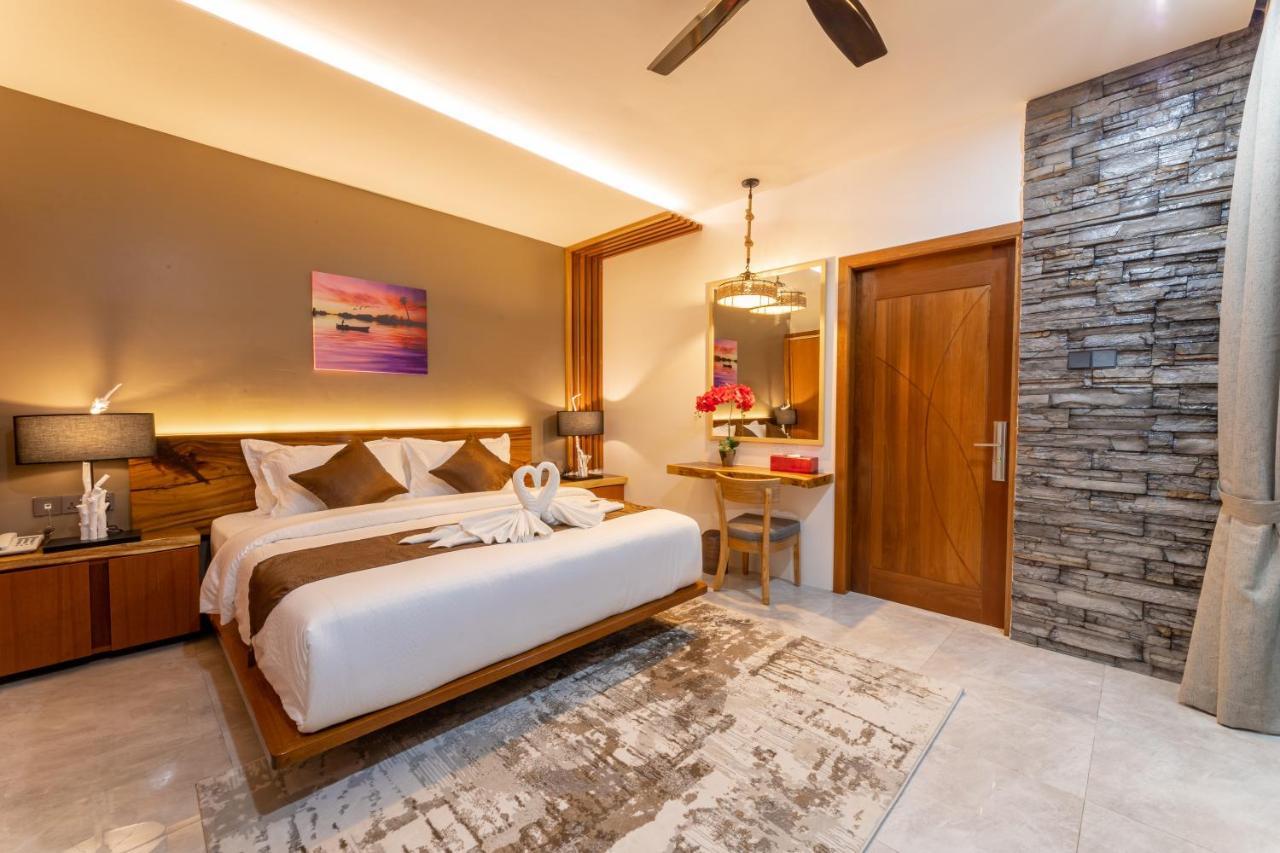 Maneh Villa Langkawi - Private Pool Пантай Ченанг Екстериор снимка