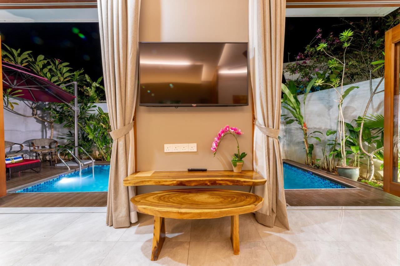 Maneh Villa Langkawi - Private Pool Пантай Ченанг Екстериор снимка