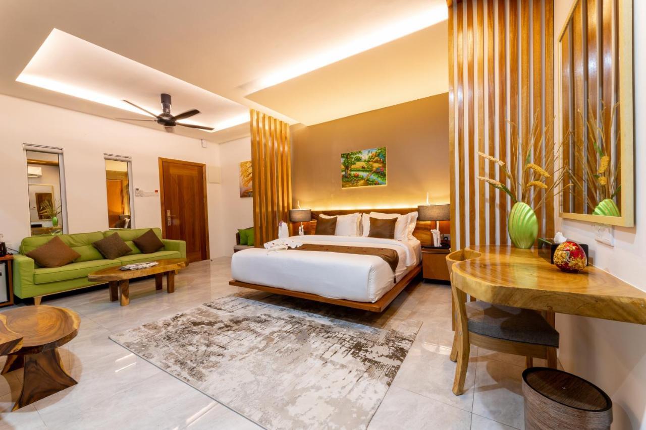 Maneh Villa Langkawi - Private Pool Пантай Ченанг Екстериор снимка